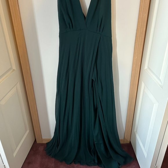 ASOS Deep Green Prom Dress - Picture 2 of 8
